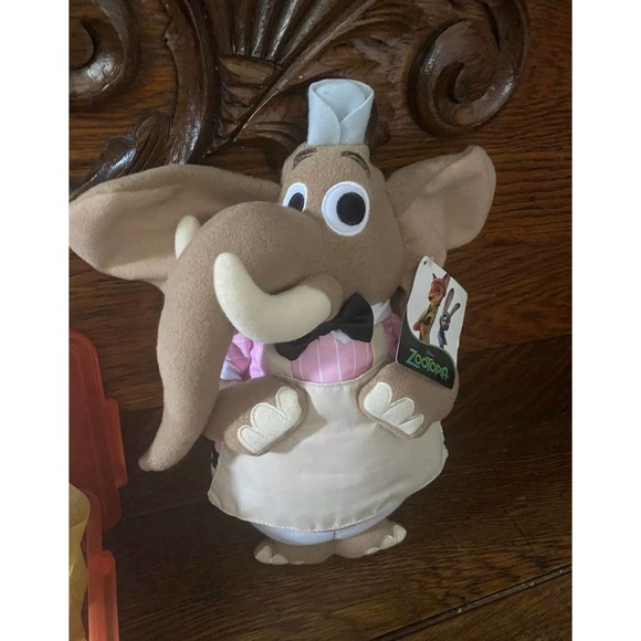 Zootopia Gift Basket Plush Characters Action Figures Stickers Book Pins Set - Picture 2 of 8